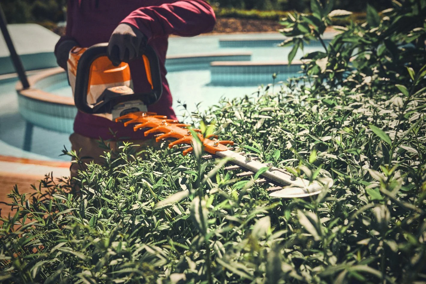 STIHL HSA 140 T Baterijski trimer za zivu ogradu SOLO