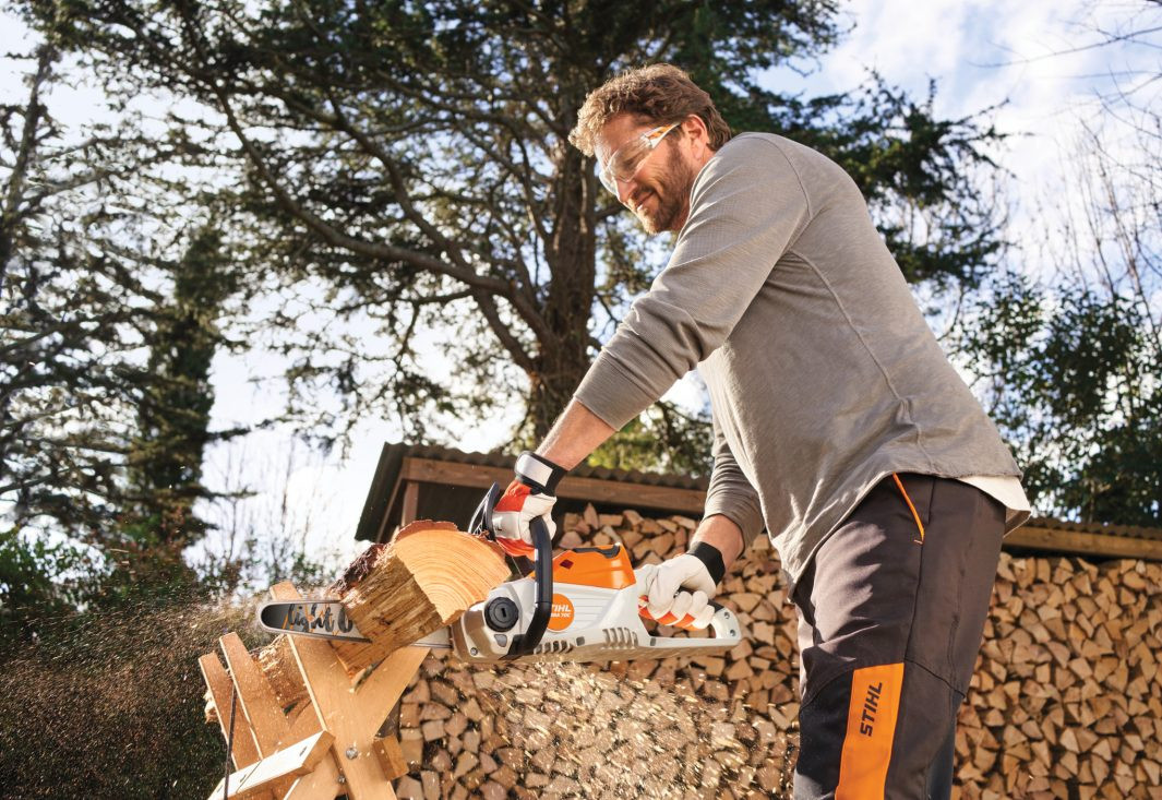 MSA 70 Stihl baterijska testera Solo secenje drveca