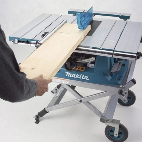 Makita Stona kružna testera MLT100N